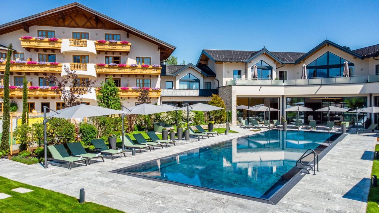 Hotel Gruenauerhof Wals-Siezenheim ภายนอก รูปภาพ