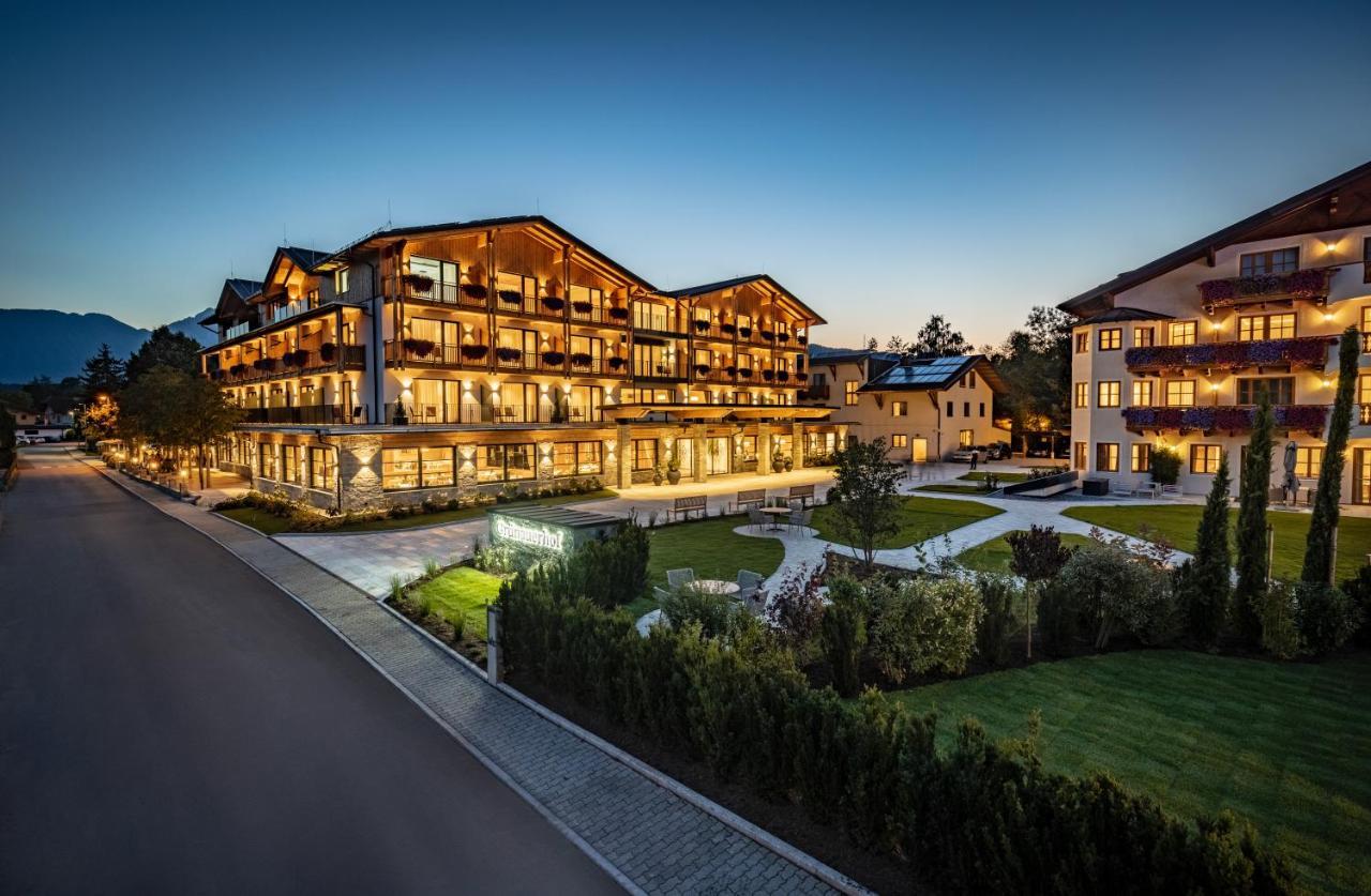 Hotel Gruenauerhof Wals-Siezenheim ภายนอก รูปภาพ