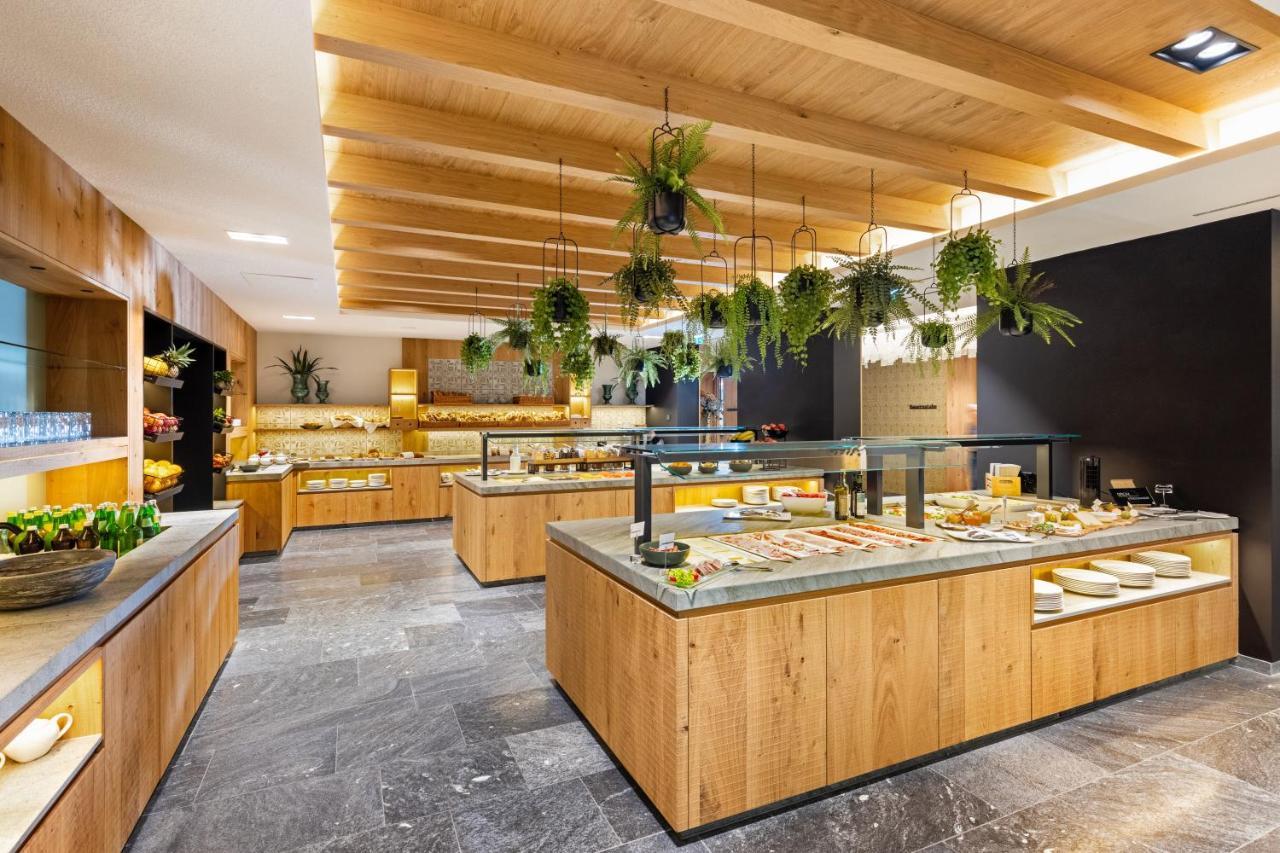 Hotel Gruenauerhof Wals-Siezenheim ภายนอก รูปภาพ