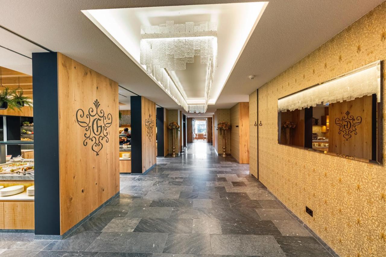 Hotel Gruenauerhof Wals-Siezenheim ภายนอก รูปภาพ