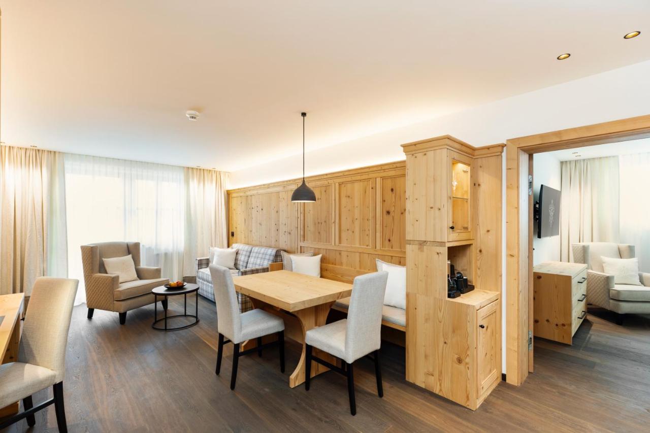 Hotel Gruenauerhof Wals-Siezenheim ภายนอก รูปภาพ