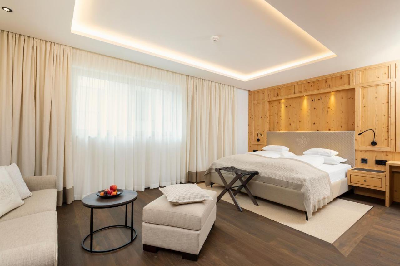 Hotel Gruenauerhof Wals-Siezenheim ภายนอก รูปภาพ