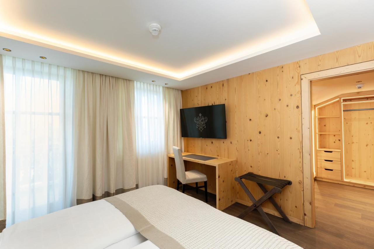 Hotel Gruenauerhof Wals-Siezenheim ภายนอก รูปภาพ
