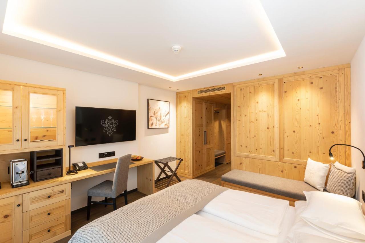 Hotel Gruenauerhof Wals-Siezenheim ภายนอก รูปภาพ